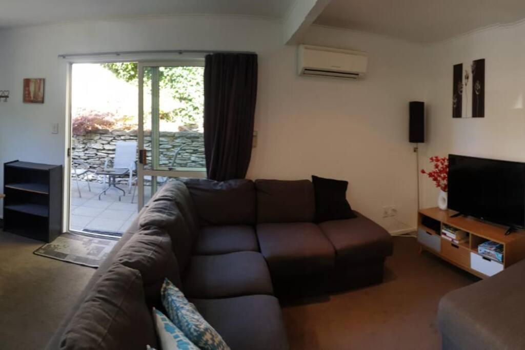 Central Cozy House - 10 Min Walk To Town Distretto di Distretto di Queenstown Esterno foto